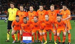 荷兰国家队队长爆料新闻,荷兰队长曝惊天转会内幕！